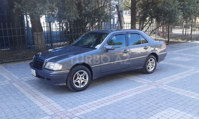 Mercedes C 220 1996, 173,000 km - 2.2 л - Sumqayıt
