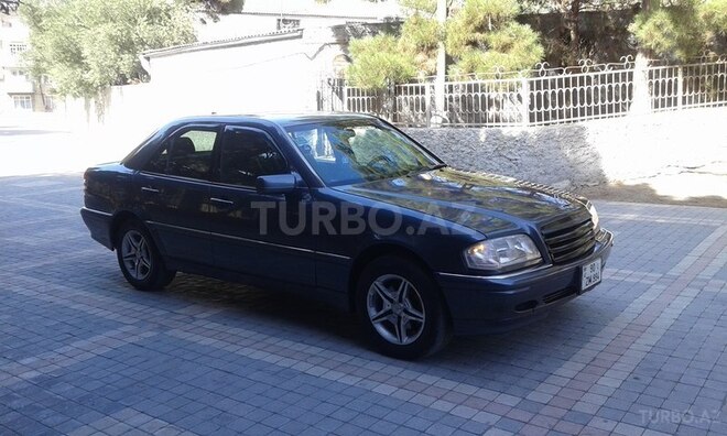 Mercedes C 220 1996, 173,000 km - 2.2 л - Sumqayıt