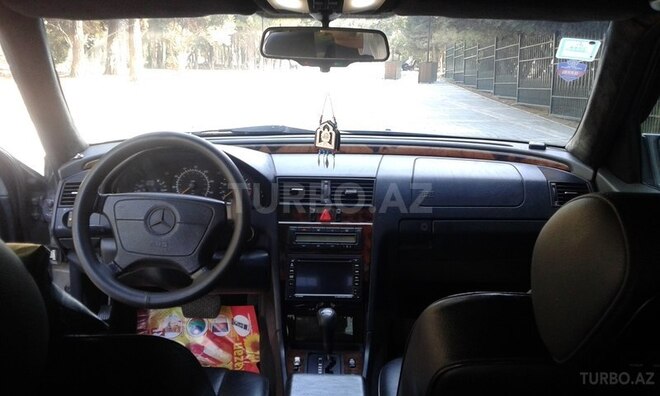 Mercedes C 220 1996, 173,000 km - 2.2 л - Sumqayıt