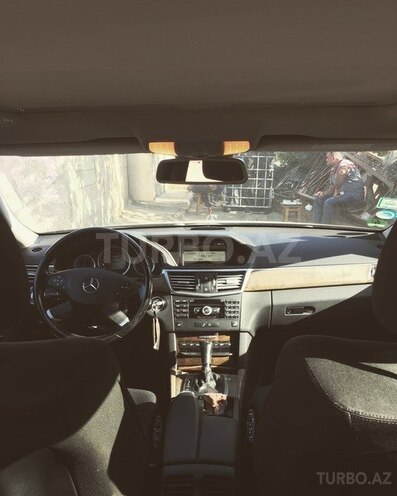 Mercedes E 250 2009, 263,900 km - 2.5 l - Bakı
