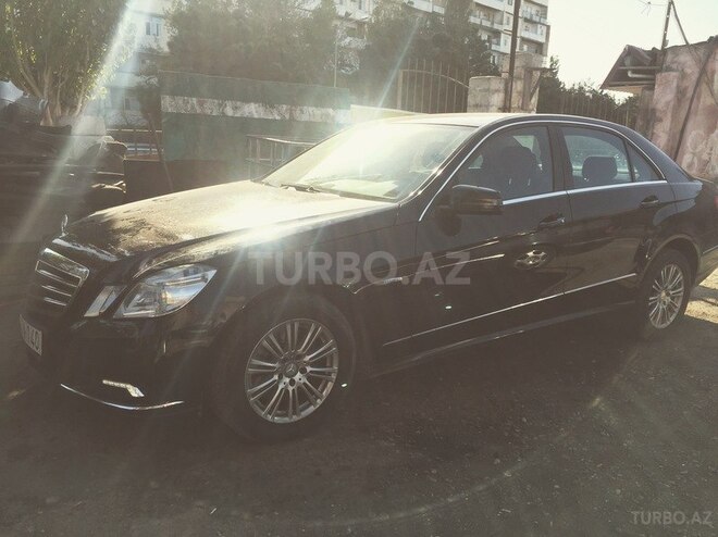 Mercedes E 250 2009, 263,900 km - 2.5 l - Bakı