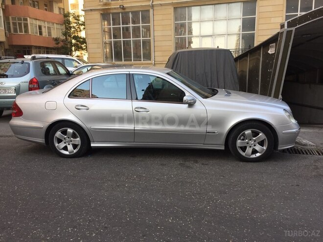 Mercedes E 220 2003, 191,000 km - 2.2 l - Bakı