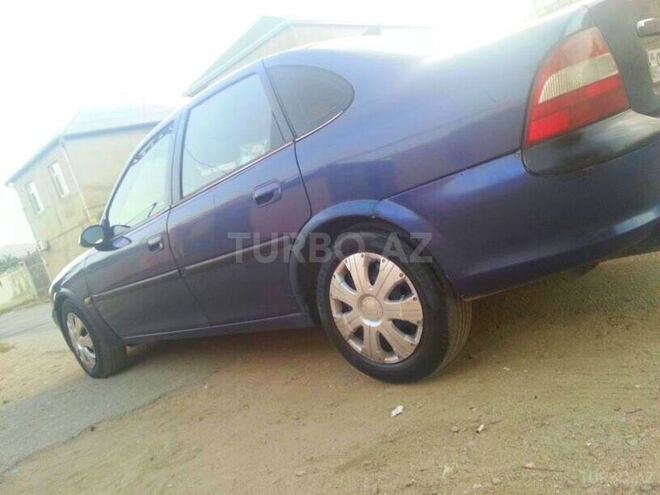 Opel Vectra 1997, 150,000 km - 2.0 l - Sumqayıt
