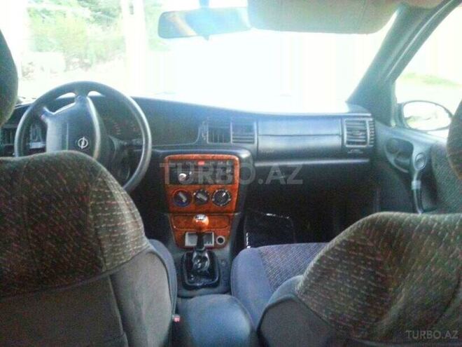 Opel Vectra 1997, 150,000 km - 2.0 l - Sumqayıt