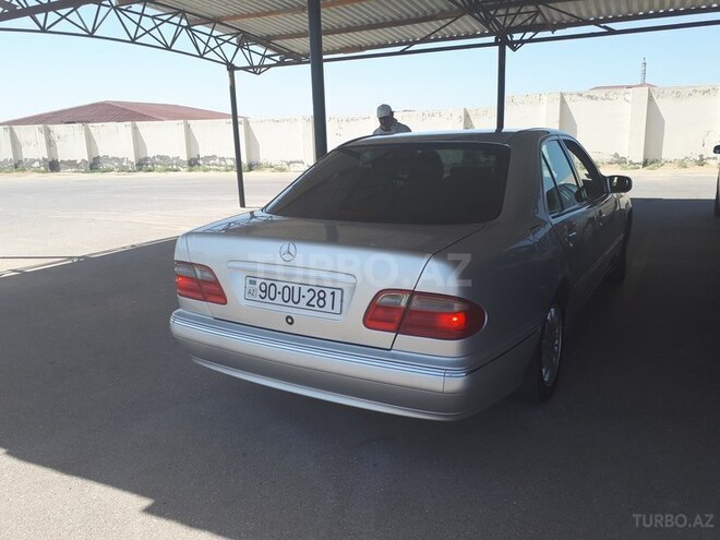 Mercedes E 280 2000, 180,116 km - 2.8 л - Bakı