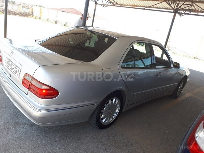 Mercedes E 280 2000, 180,116 km - 2.8 л - Bakı