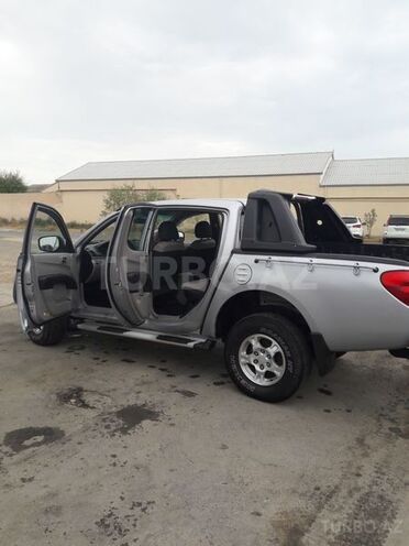 Mitsubishi L200 2008, 164,000 km - 0.3 l - Bakı