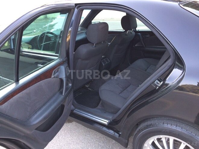 Mercedes E 240 1997, 329,000 km - 2.4 l - Sumqayıt
