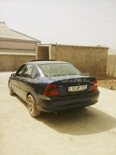 Opel Vectra 1996, 200,000 km - 1.6 l - Bakı