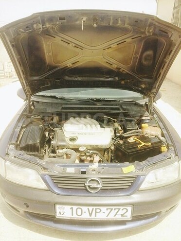 Opel Vectra 1996, 200,000 km - 1.6 l - Bakı