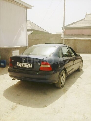 Opel Vectra 1996, 200,000 km - 1.6 l - Bakı