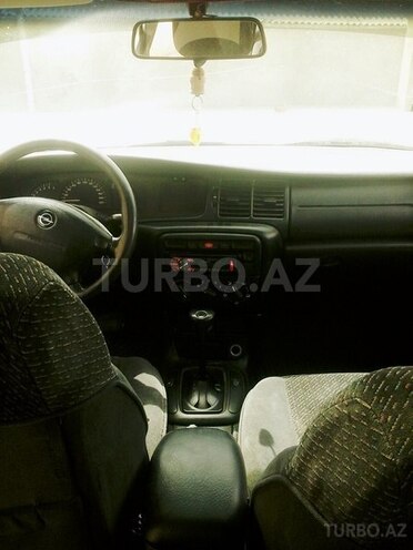 Opel Vectra 1996, 200,000 km - 1.6 l - Bakı