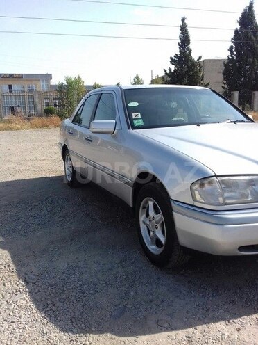 Mercedes C 180 1995, 256,000 km - 1.8 l - Göygöl