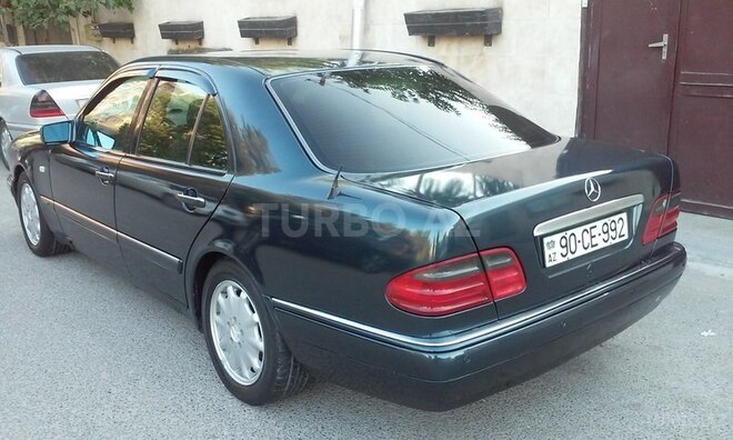 Mercedes E 230 1996, 230,000 km - 2.3 л - Bakı