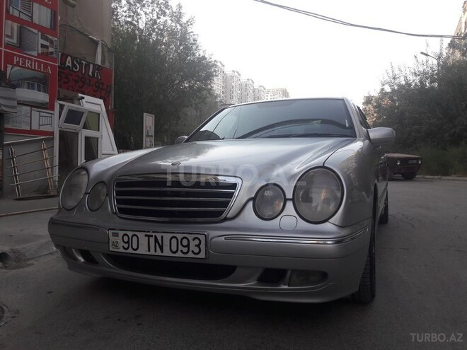 Mercedes E 320 1999, 210,000 km - 3.2 л - Bakı