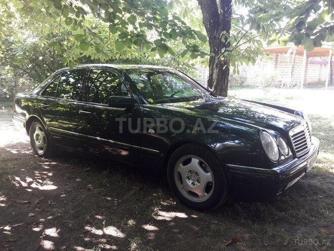 Mercedes E 280 1998, 230,000 km - 2.8 l - Bakı