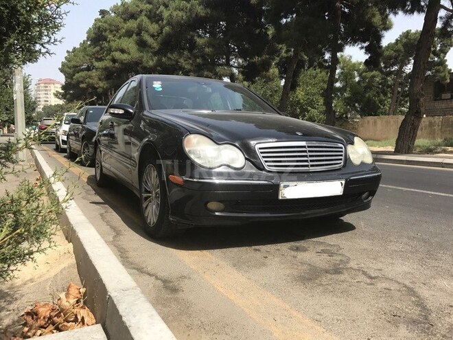 Mercedes C 230 2003, 298,000 km - 1.8 l - Bakı
