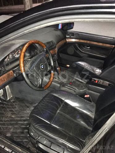 BMW 523 1996, 333,000 km - 2.5 л - Bakı