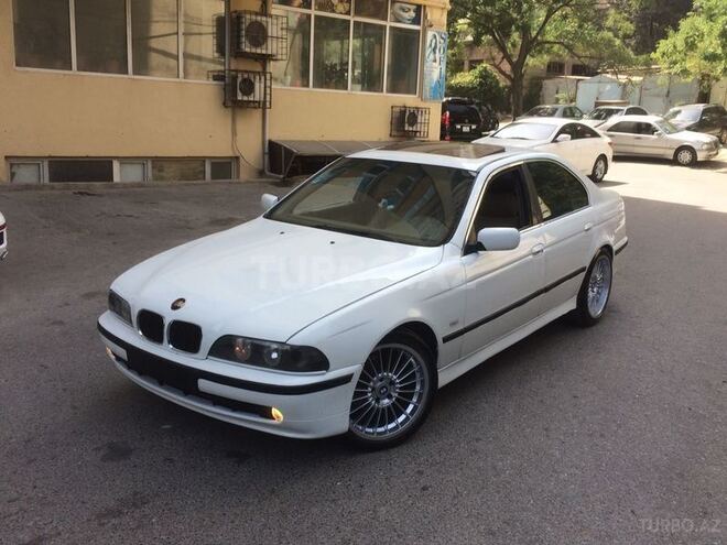 BMW 528 2001, 198,654 km - 2.8 l - Bakı