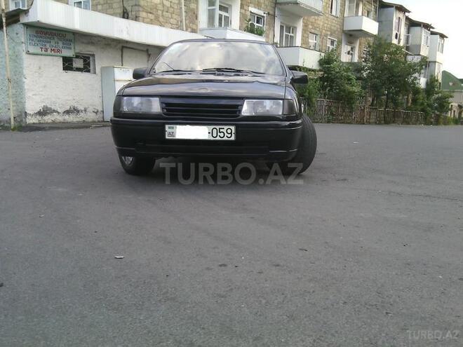 Opel Vectra 1993, 2,970,000 km - 1.6 l - Zaqatala