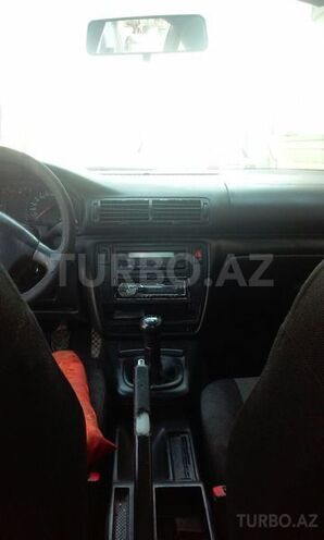 Volkswagen Passat 1998, 285,000 km - 1.8 л - Bakı