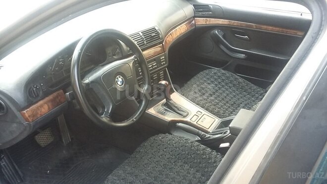 BMW 523 1996, 235,000 km - 2.5 l - Bakı
