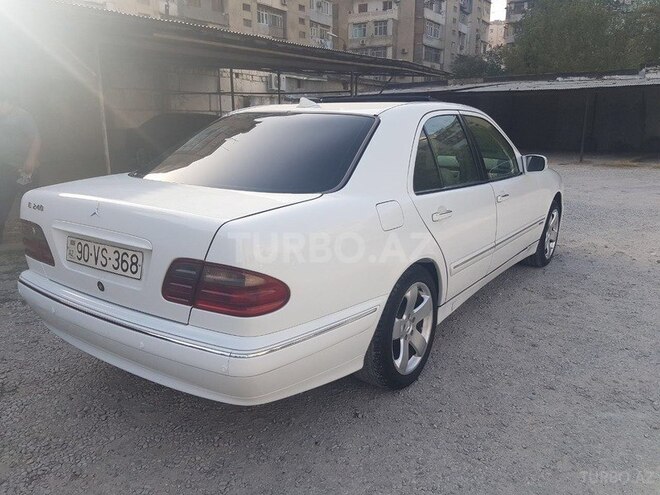 Mercedes E 240 2001, 276,548 km - 2.4 l - Bakı
