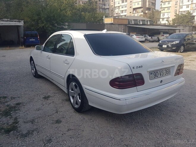 Mercedes E 240 2001, 276,548 km - 2.4 l - Bakı