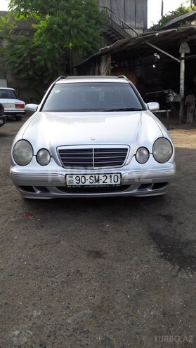 Mercedes E 220 2001, 250,000 km - 2.2 l - Bakı