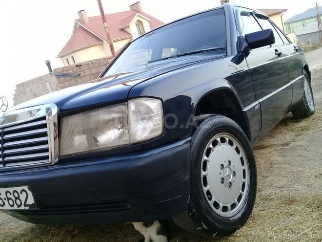 Mercedes 190 1992, 236,950 km - 2.3 л - Bakı