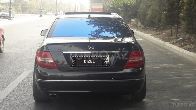 Mercedes C 220 2008, 245,000 km - 2.2 l - Bakı