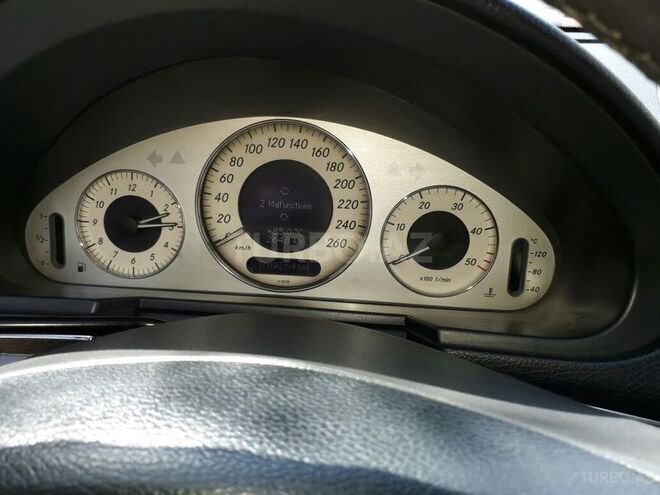 Mercedes E 270 2004, 209,264 km - 2.7 л - Bakı