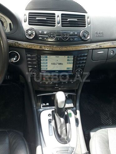 Mercedes E 270 2004, 209,264 km - 2.7 л - Bakı