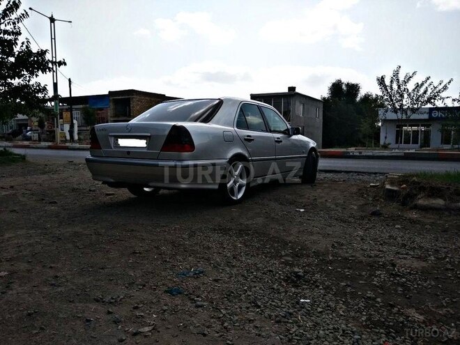 Mercedes C 240 1998, 228,000 km - 2.4 l - Bakı
