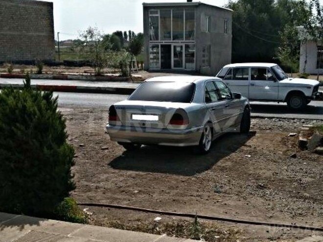 Mercedes C 240 1998, 228,000 km - 2.4 l - Bakı