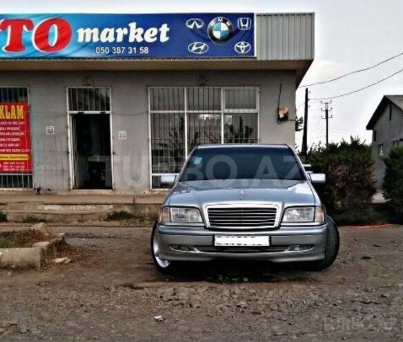 Mercedes C 240 1998, 228,000 km - 2.4 l - Bakı