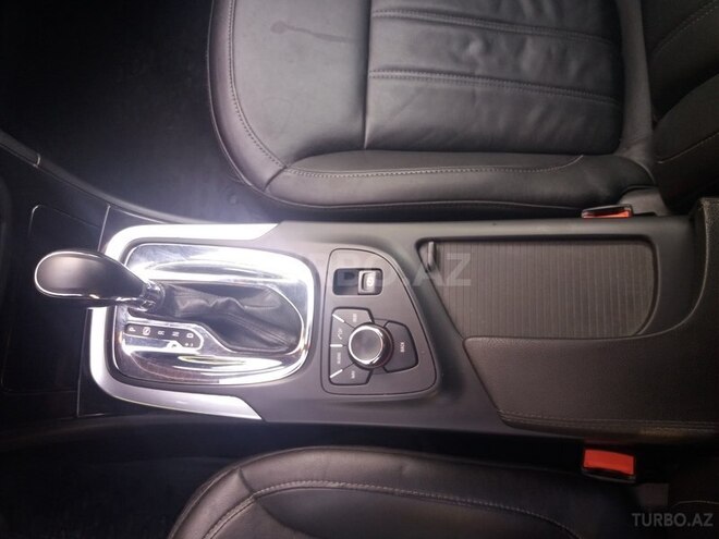 Opel Insignia 2010, 216,000 km - 2.8 l - Bakı