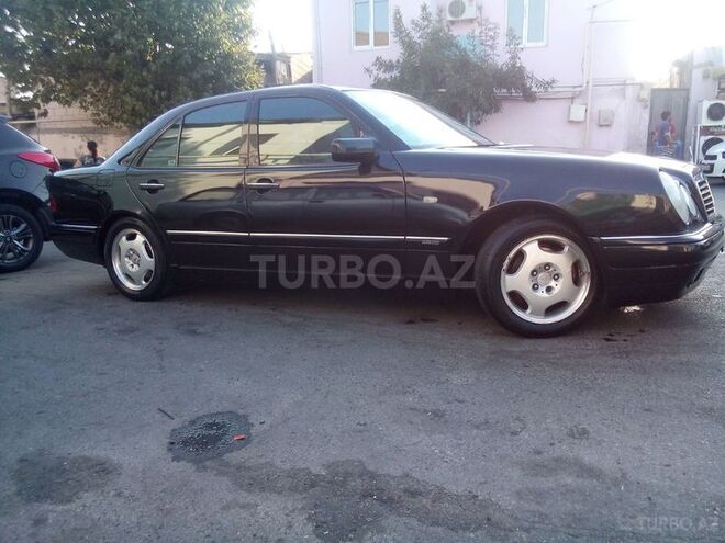 Mercedes E 280 1998, 263,000 km - 2.8 l - Bakı
