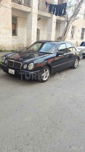 Mercedes E 320 1998, 287,000 km - 3.2 l - Bakı