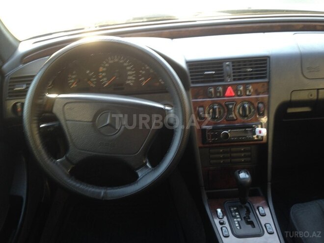 Mercedes C 200 1997, 313,000 km - 2.0 l - Bakı