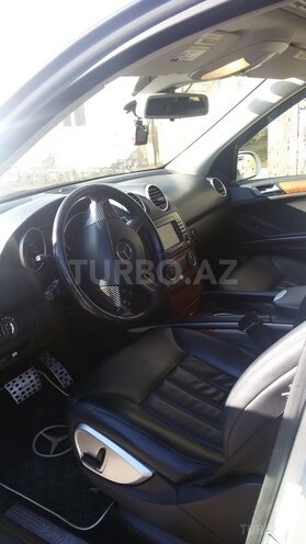 Mercedes ML 350 2006, 250,000 km - 3.5 l - Qusar