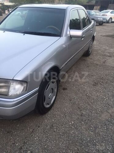 Mercedes C 220 1995, 285,000 km - 2.2 л - Dəliməmmədli