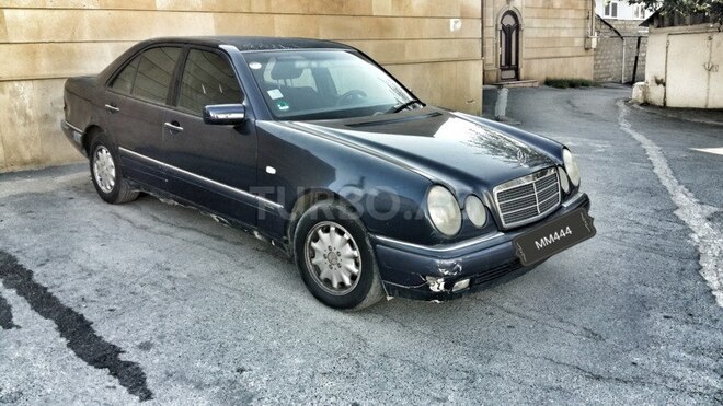 Mercedes E 240 1998, 332,850 km - 2.4 l - Bakı