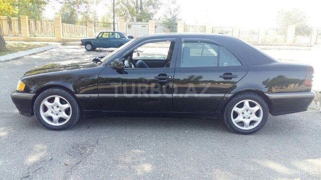 Mercedes C 230 1999, 206,000 km - 2.3 l - Yevlax