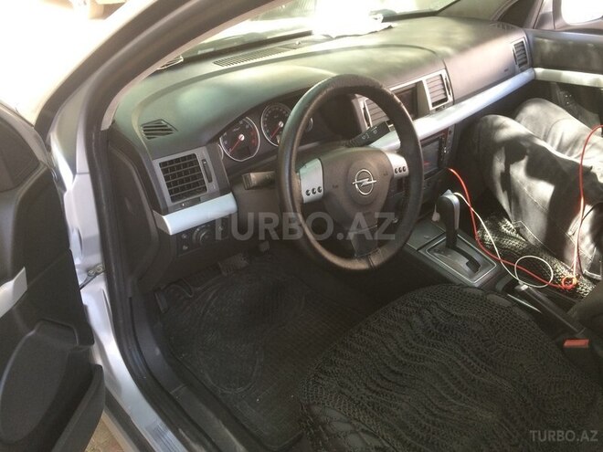 Opel Vectra 2004, 270,000 km - 2.0 l - Bakı