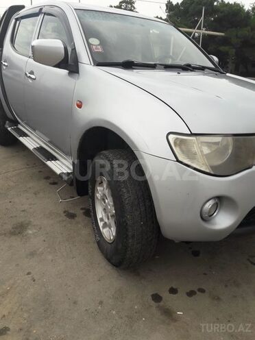 Mitsubishi L200 2008, 164,000 km - 0.3 l - Bakı