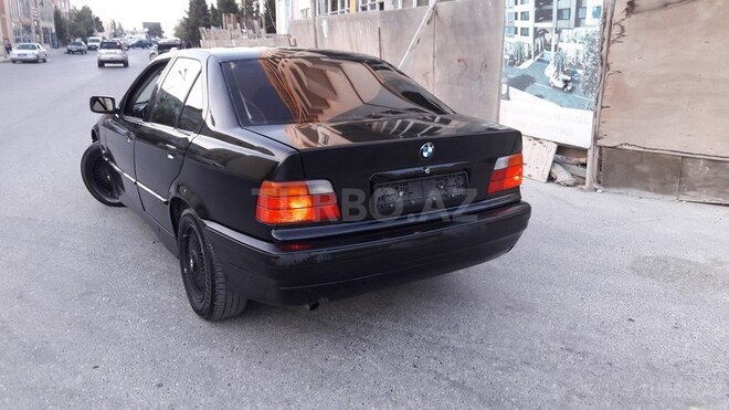 BMW 320 1993, 236,500 km - 0.2 l - Bakı