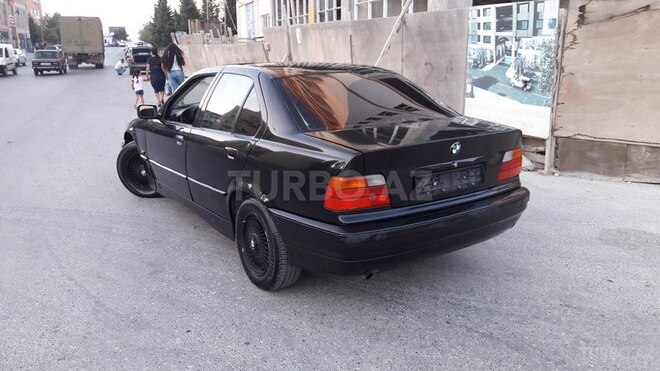 BMW 320 1993, 236,500 km - 0.2 l - Bakı
