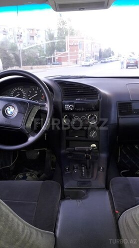 BMW 320 1993, 236,500 km - 0.2 l - Bakı