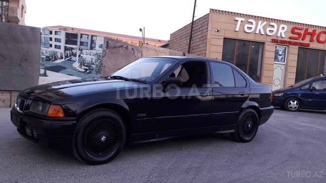 BMW 320 1993, 236,500 km - 0.2 l - Bakı